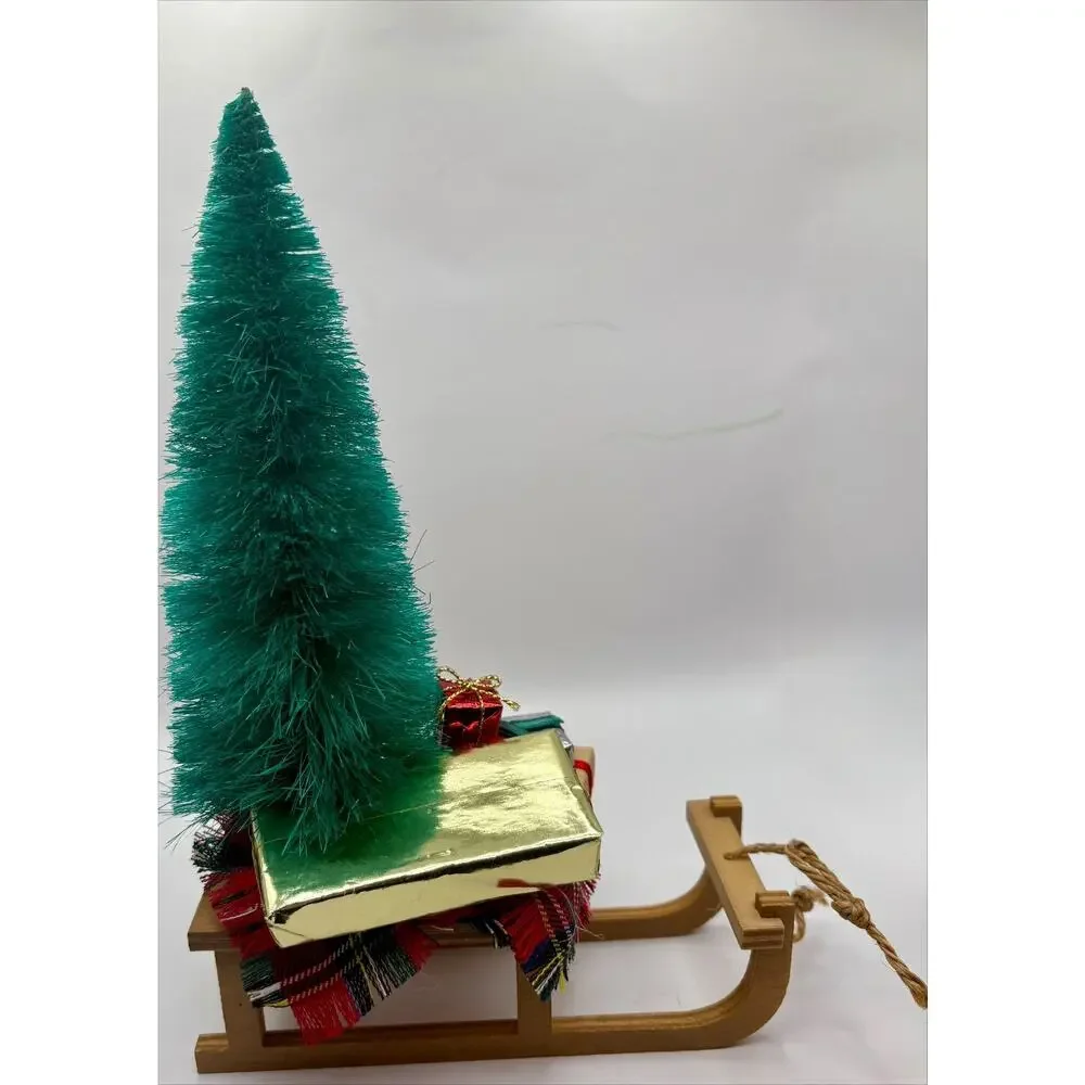 Byers Choice Snow Sleigh With Christmas Presents And Tree